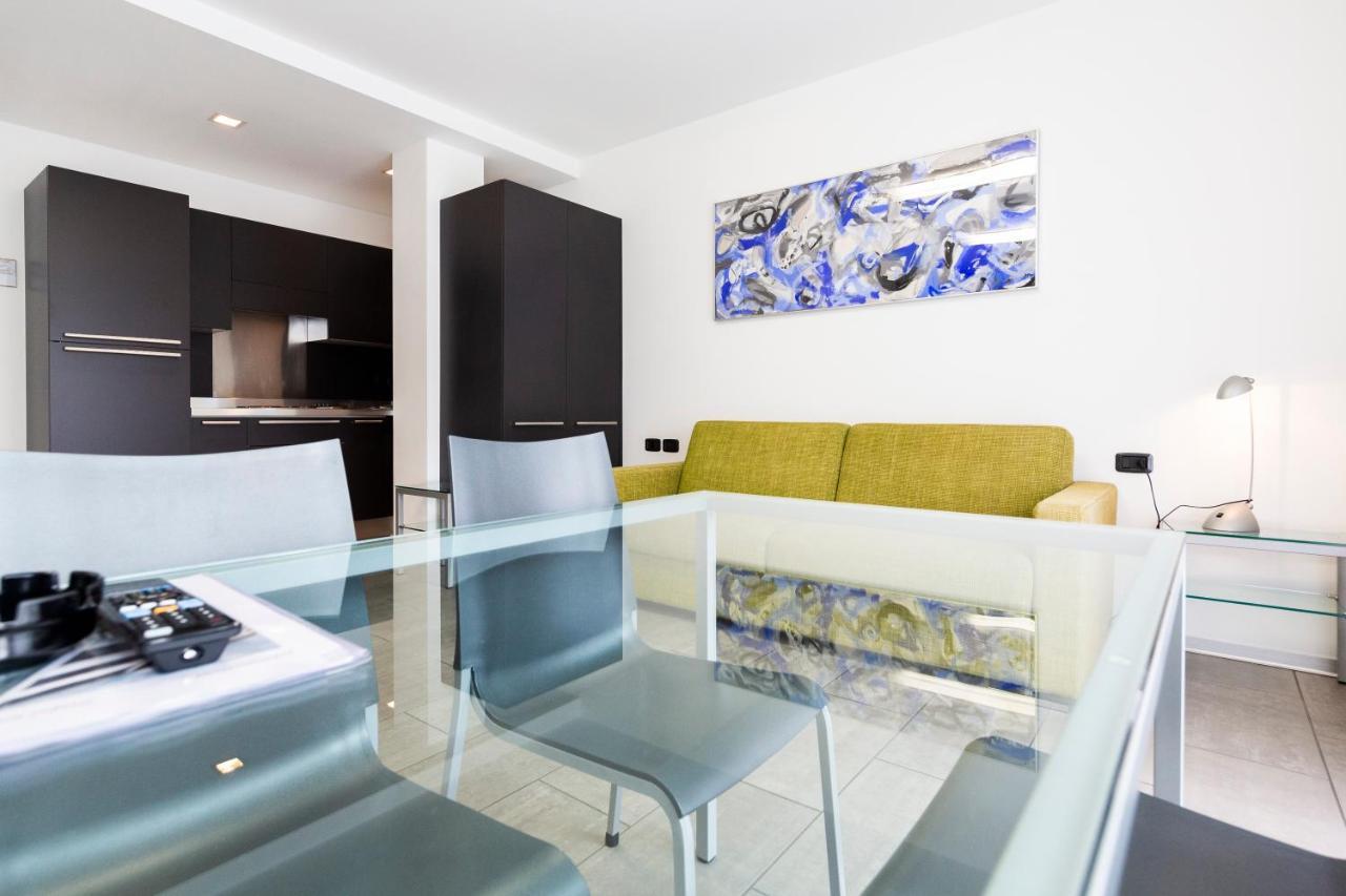 Apartments Garda Lake リーヴァ・デル・ガルダ エクステリア 写真