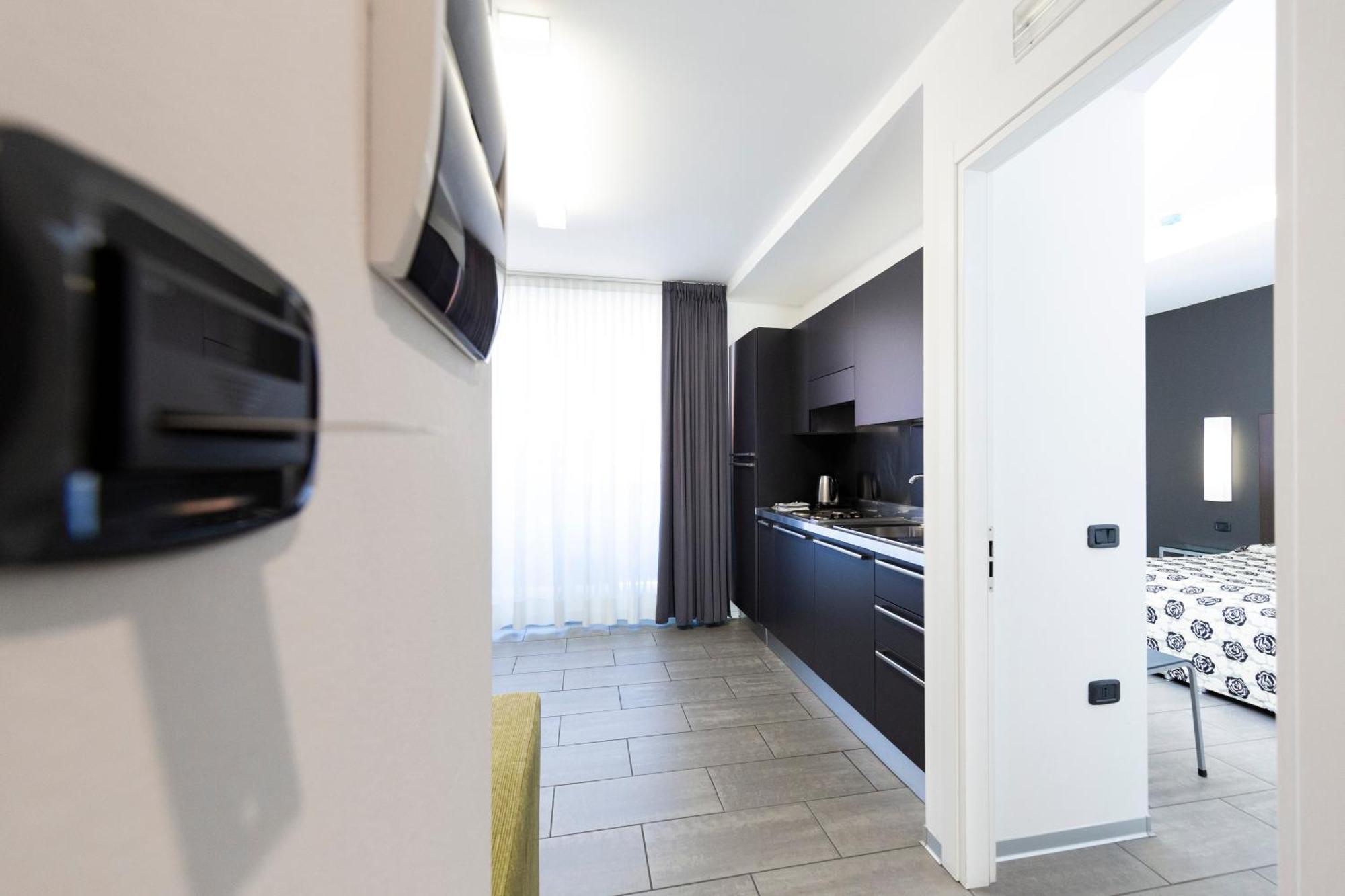 Apartments Garda Lake リーヴァ・デル・ガルダ エクステリア 写真